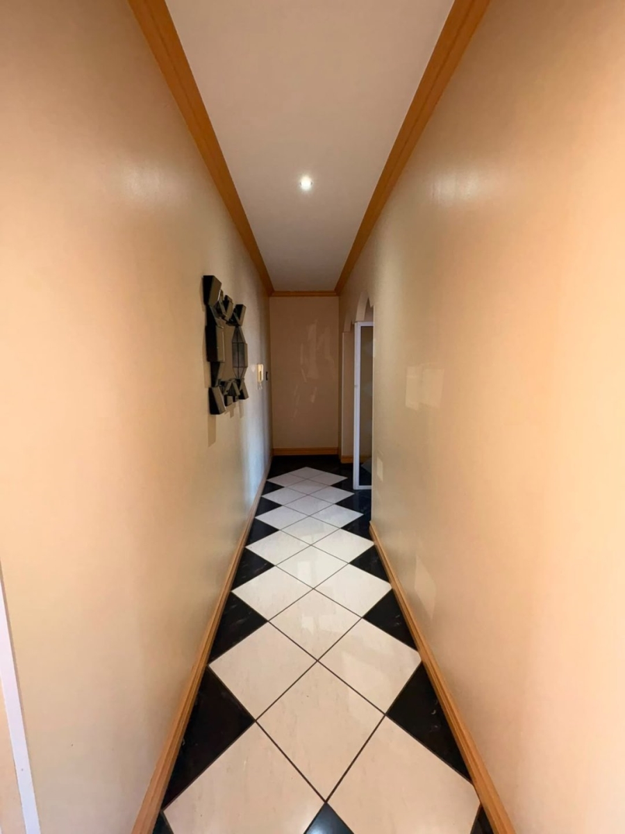 7 Bedroom Property for Sale in Quigney Eastern Cape